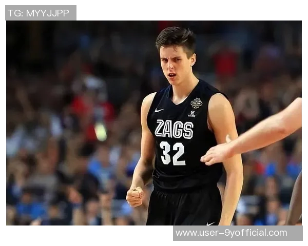 科林斯表示将以积极心态迎接比赛感恩每天能以良好状态出战