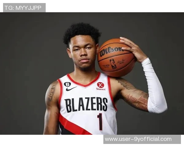 马祖拉称赞安芬尼西蒙斯创造机会能力与自豪防守表现