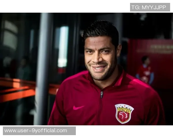 胡尔克39岁仍锋芒毕露生涯853场贡献667球海港年薪1180万创造130球佳绩