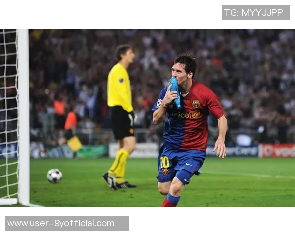 比利亚盛赞梅西称其为世界足球之巅的最佳球员地位将持续至退役前 比利亚盛赞梅西称其为世界足球之巅的最佳球员地位将持续至退役前