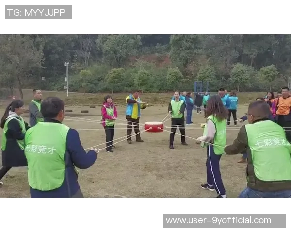 小桥谈球队防守提升秘诀强调沟通与转换进攻的默契配合