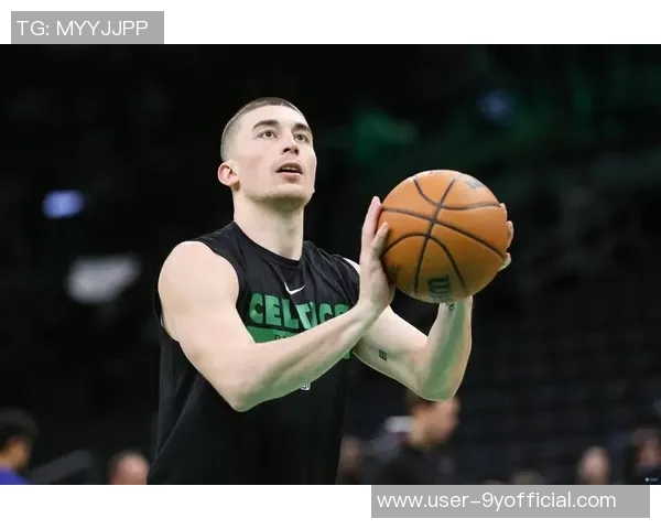 普理查德半场表现活跃贡献13分还抢下3个前场板送出4次助攻